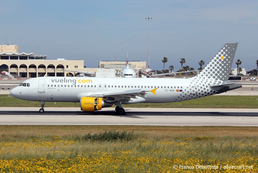 EC-MUM (4101) 2009 Airbus A320-214