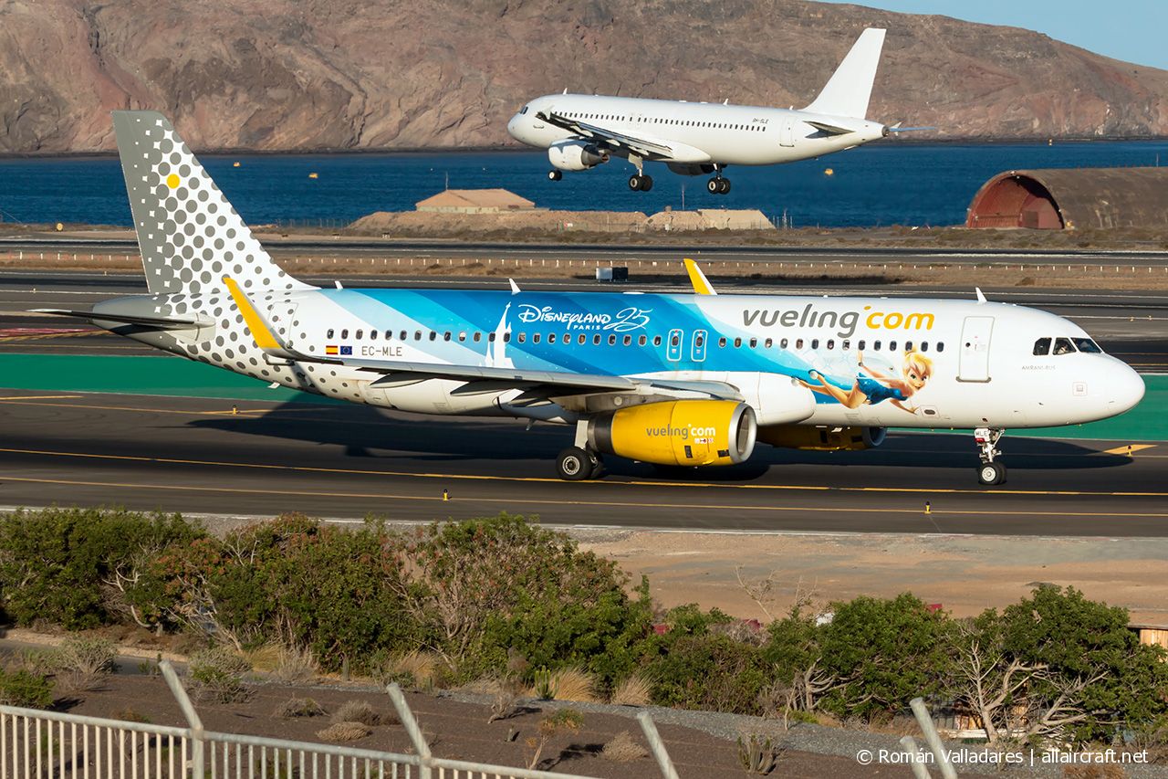 EC-MLE (7109) 2016 Airbus A320-232(WL)