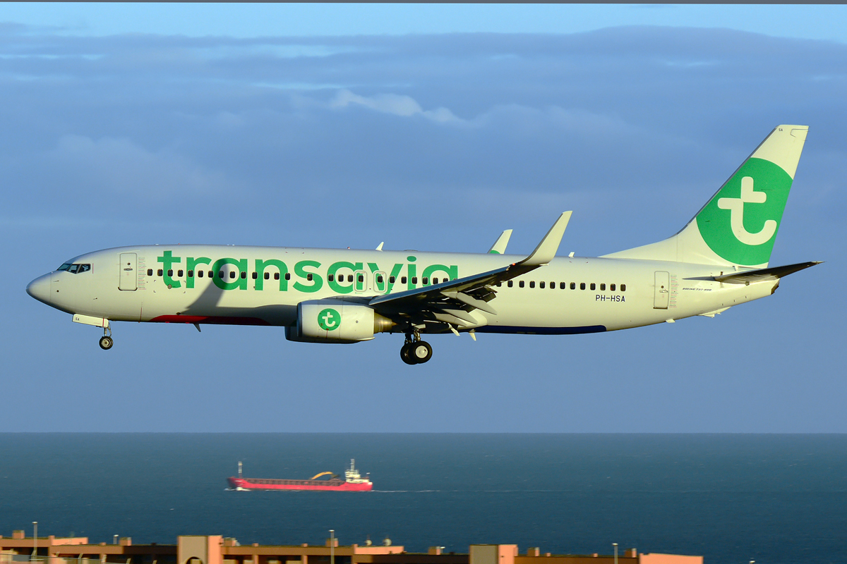PH-HSA (34171) 2009 Boeing 737-8K2(WL)