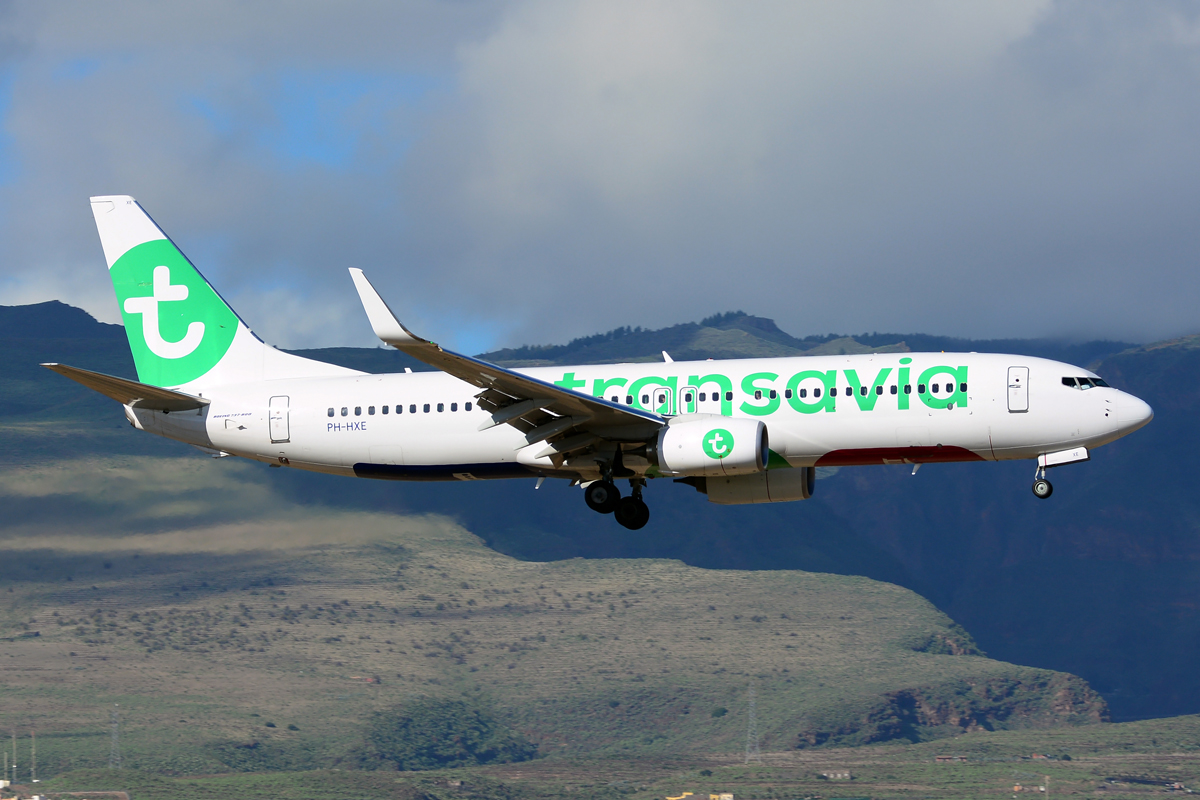 PH-HXE (61790) 2016 Boeing 737-8K2(WL)