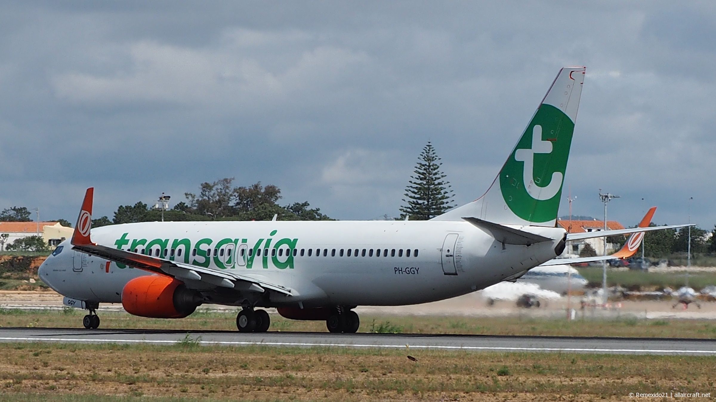 PH-GGY (37599) 2010 Boeing 737-8EH(WL)