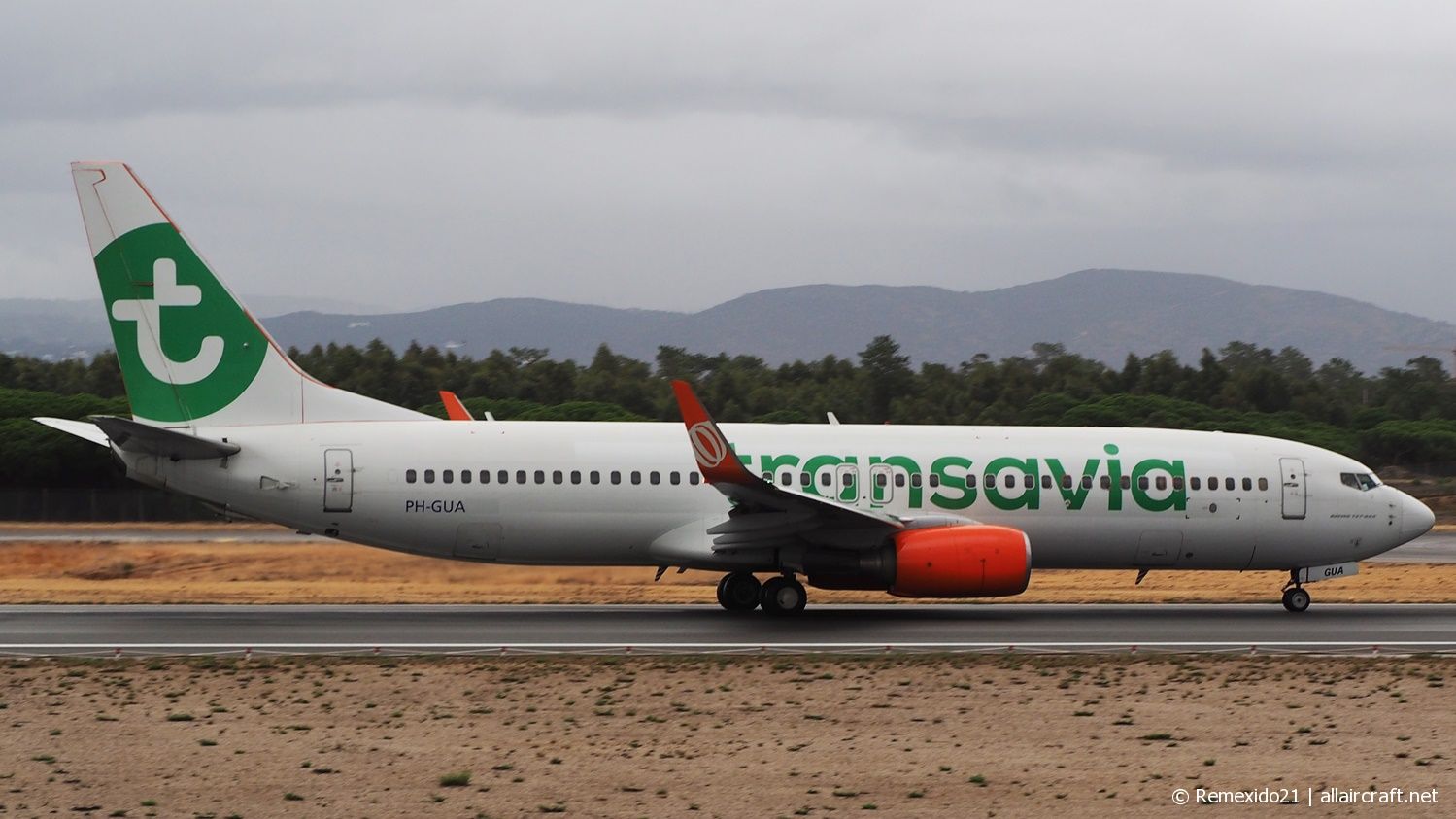 PH-GUA (37601) 2010 Boeing 737-8EH(WL)