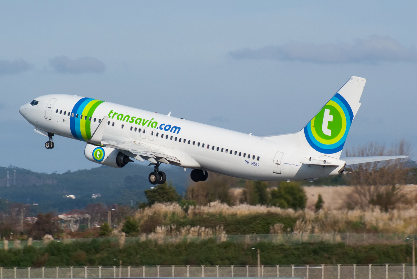 PH-HSG (39262) 2012 Boeing 737-8K2 WL