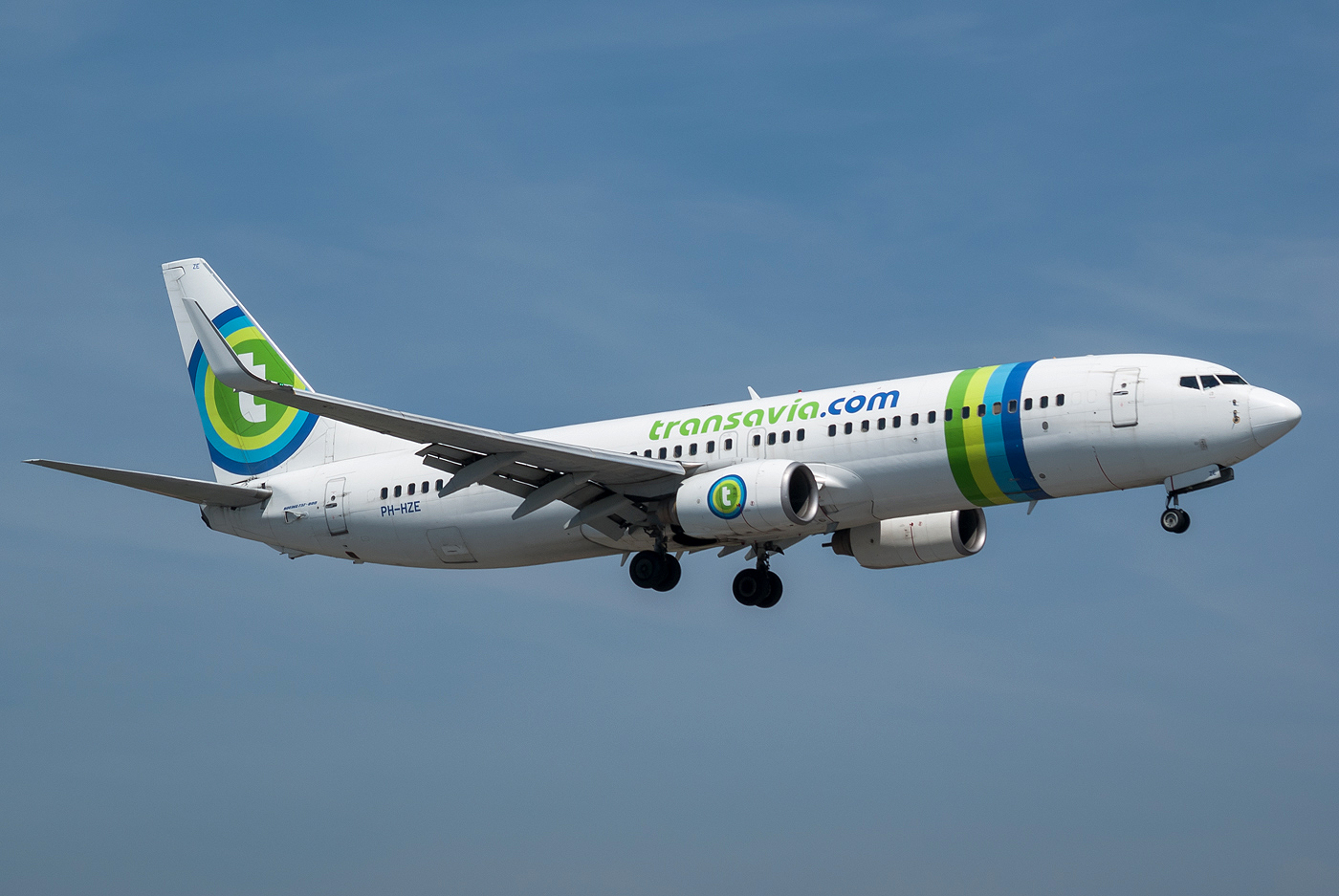 PH-HZE (28377) 1999 Boeing 737-8K2(WL)