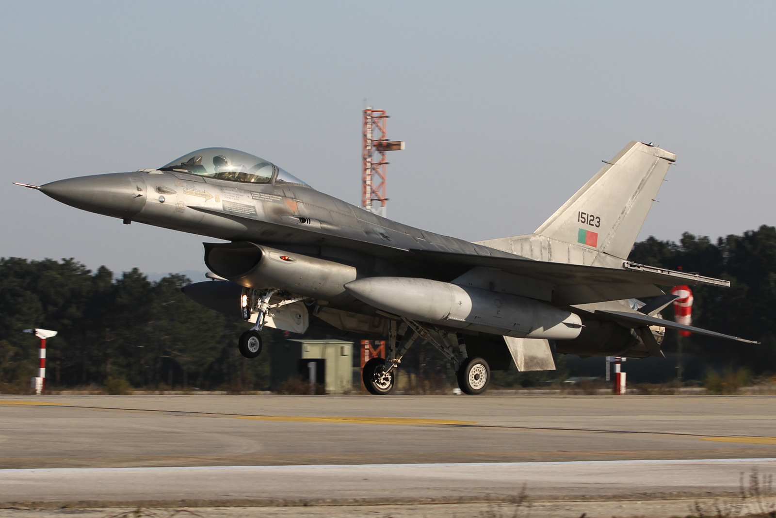 15123 (61-534) 1982 General Dynamics F-16AM Fighting Falcon