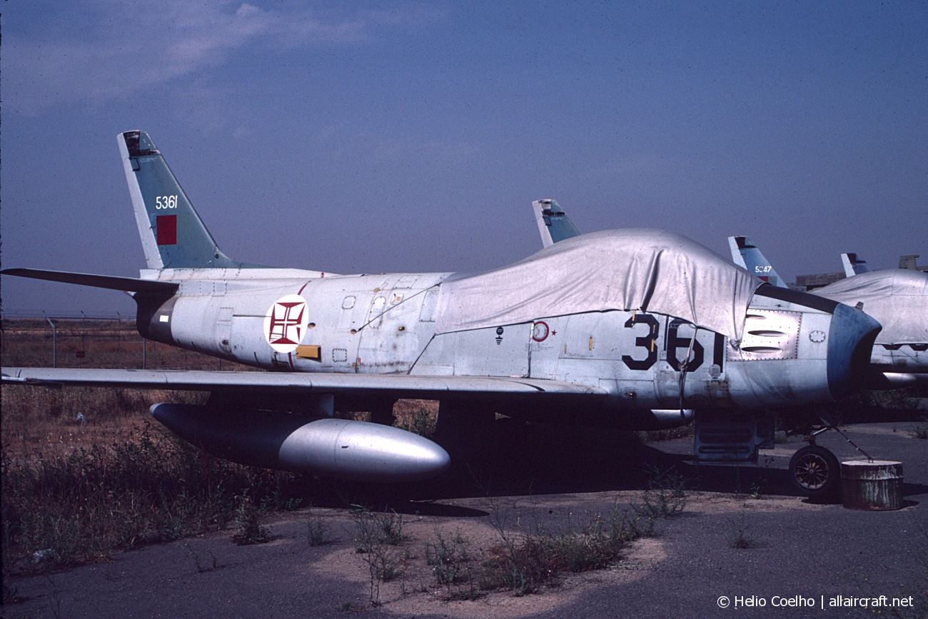 5361 (202-133) 1953 North American F-86F Sabre