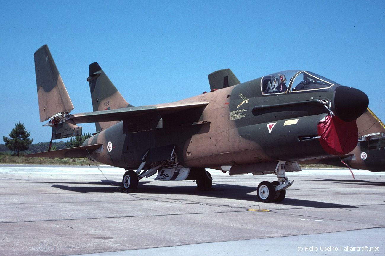 5538 (A-169) LTV A-7 Corsair II