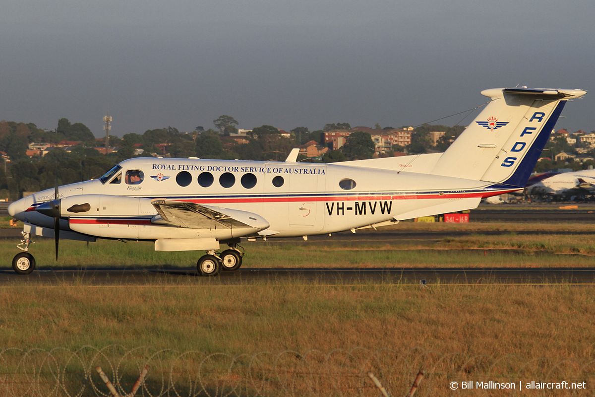 VH-MVW (BB-1980) 2003 Beechcraft B200