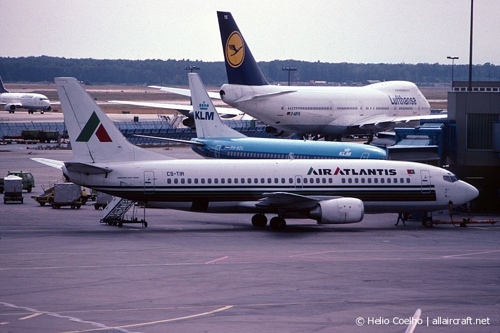 CS-TIR (23411) 1986 Boeing 737-3K2