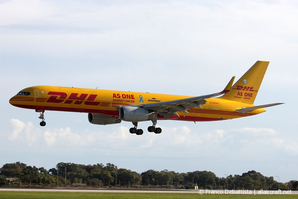 G-DHKC (30052) 2000 Boeing 757-256(PCF)(WL)