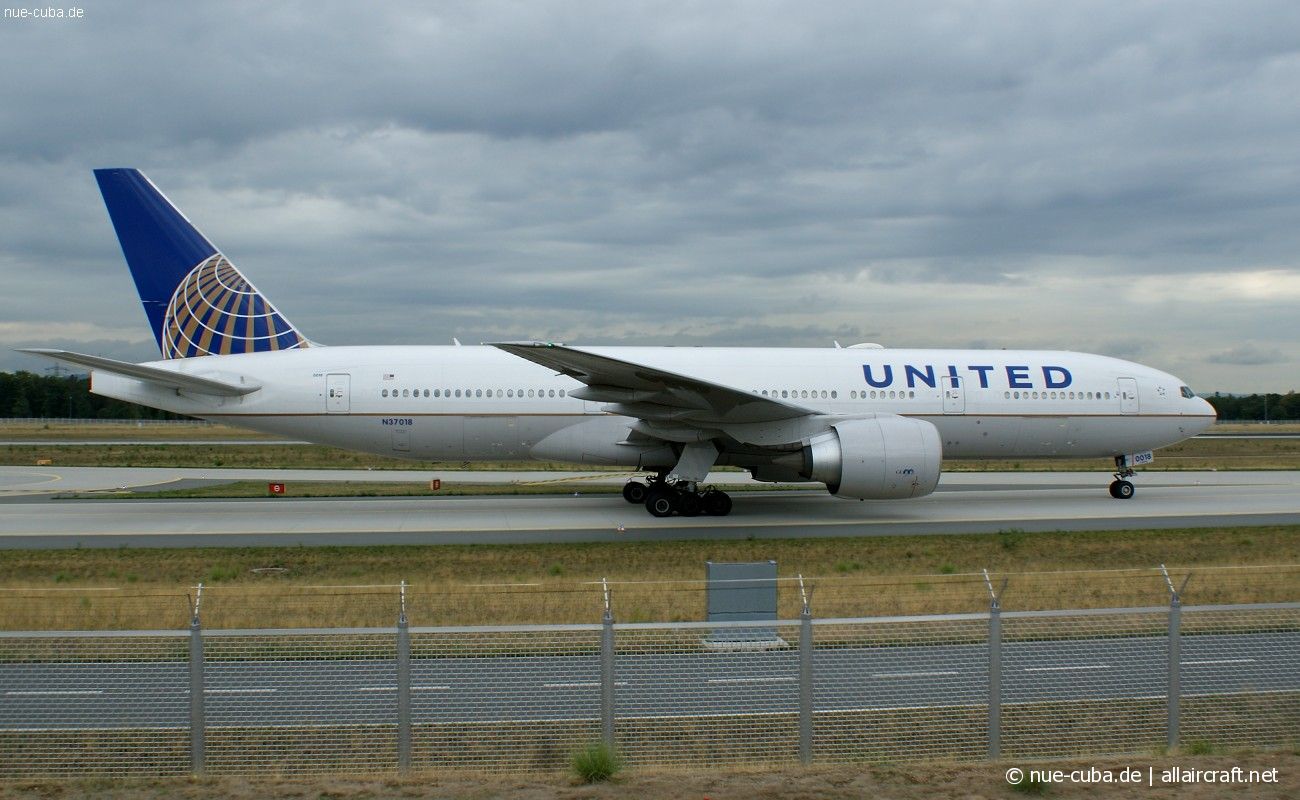 N37018 (31680) 2002 Boeing 777-224(ER)