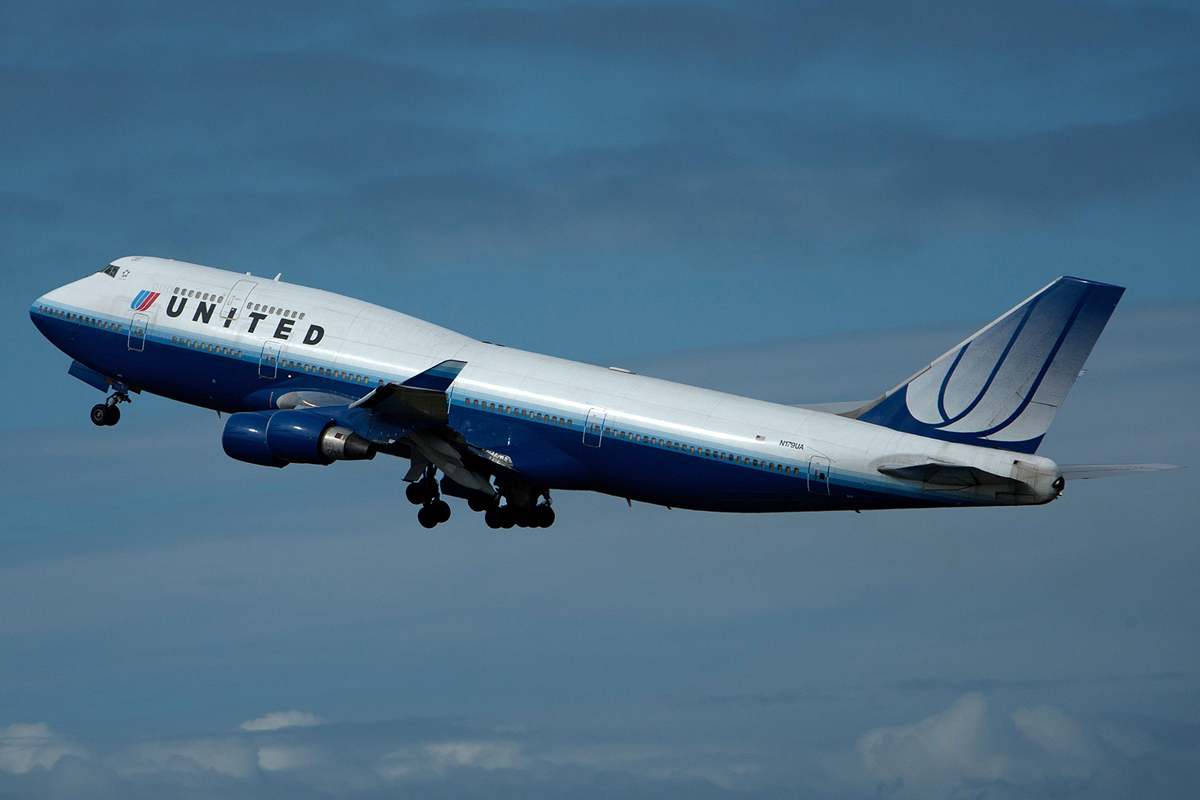 N179UA/8179 · Boeing 747-422 · (SYD/YSSY)
