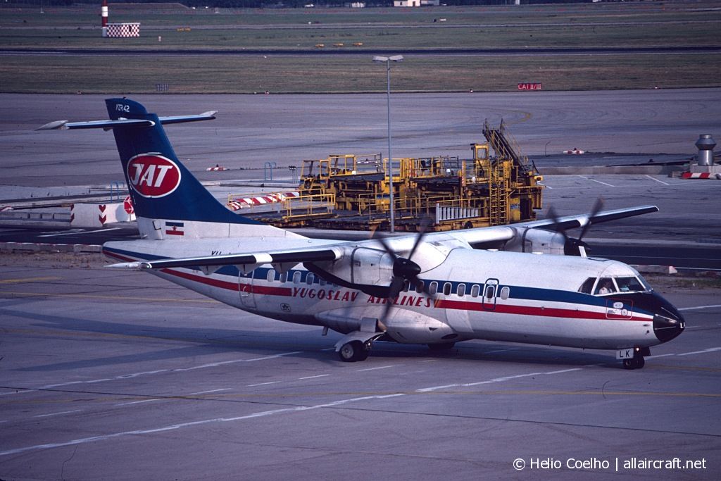 YU-ALK ( 019 ) 1986 ATR 42-300
