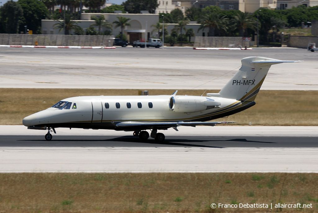 PH-MFX (650-0240) Cessna 650 Citation VI