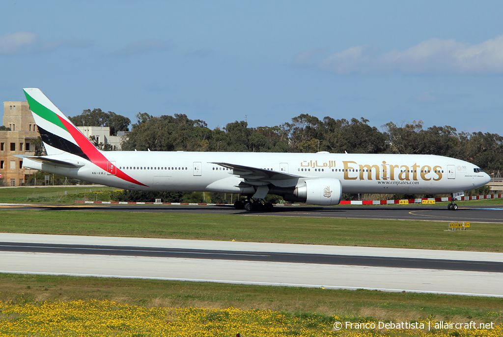 A6-EBJ (32787) 2005 Boeing 777-36NER