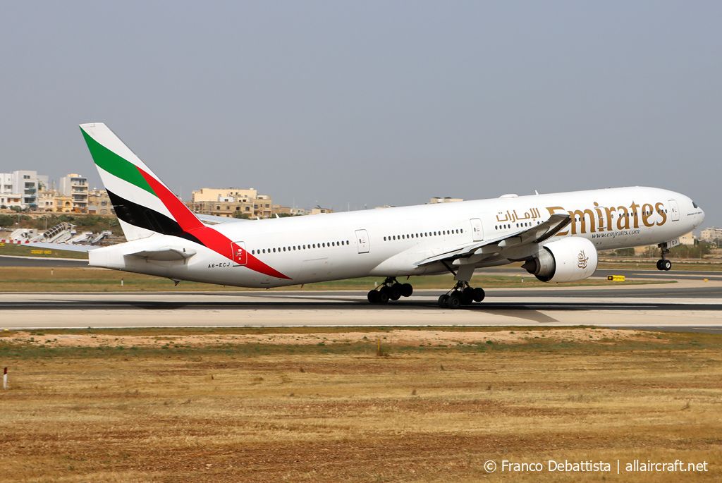 A6-ECJ (35583) 2008 Boeing 777-31HER