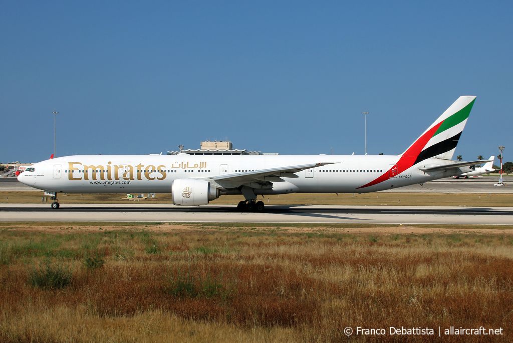 A6-ECR (35592) 2009 Boeing 777-31HER