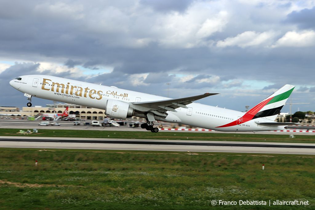 A6-ECX (38982) 2010 Boeing 777-31HER