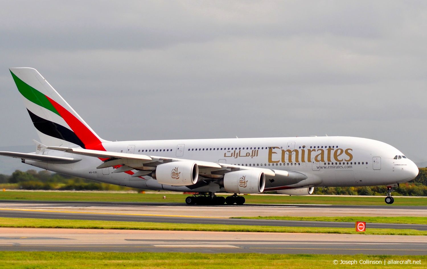 A6-EDI (028) 2009 Airbus A380-861