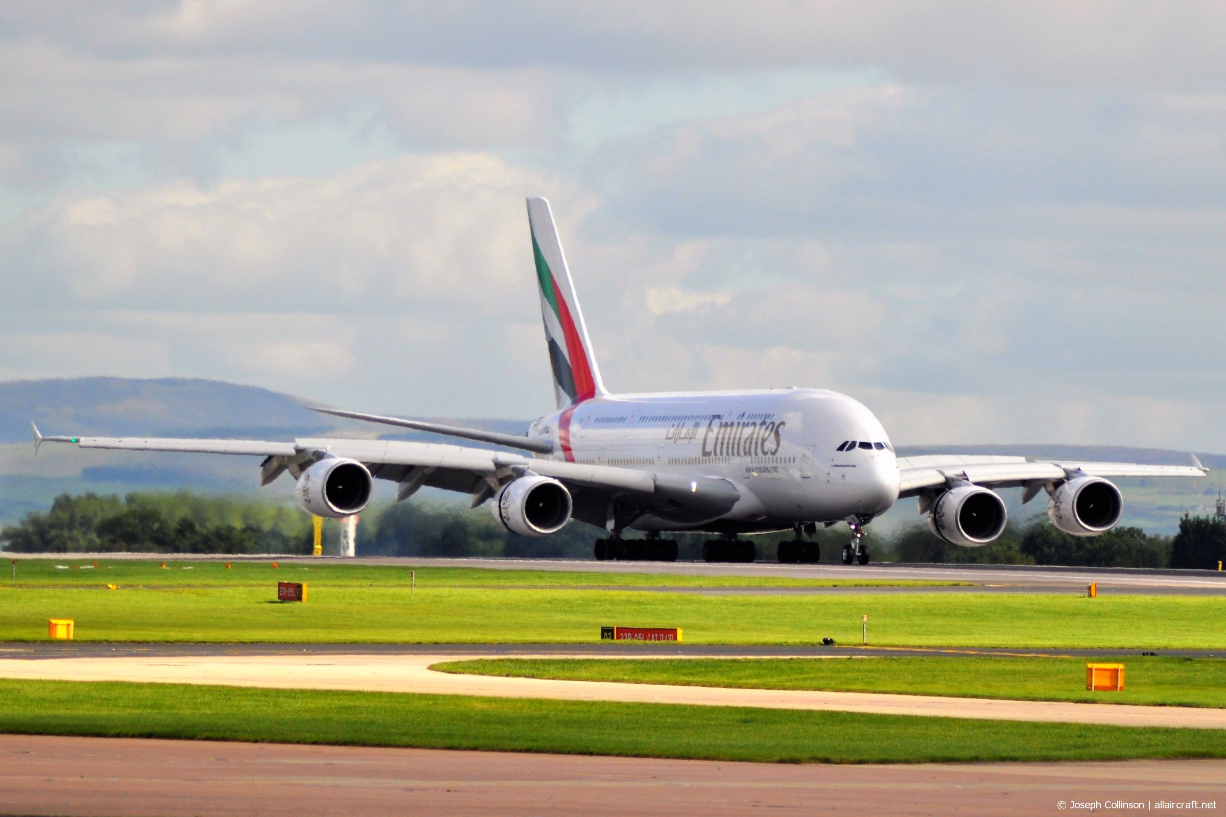 A6-EDK (030) 2010 Airbus A380-861