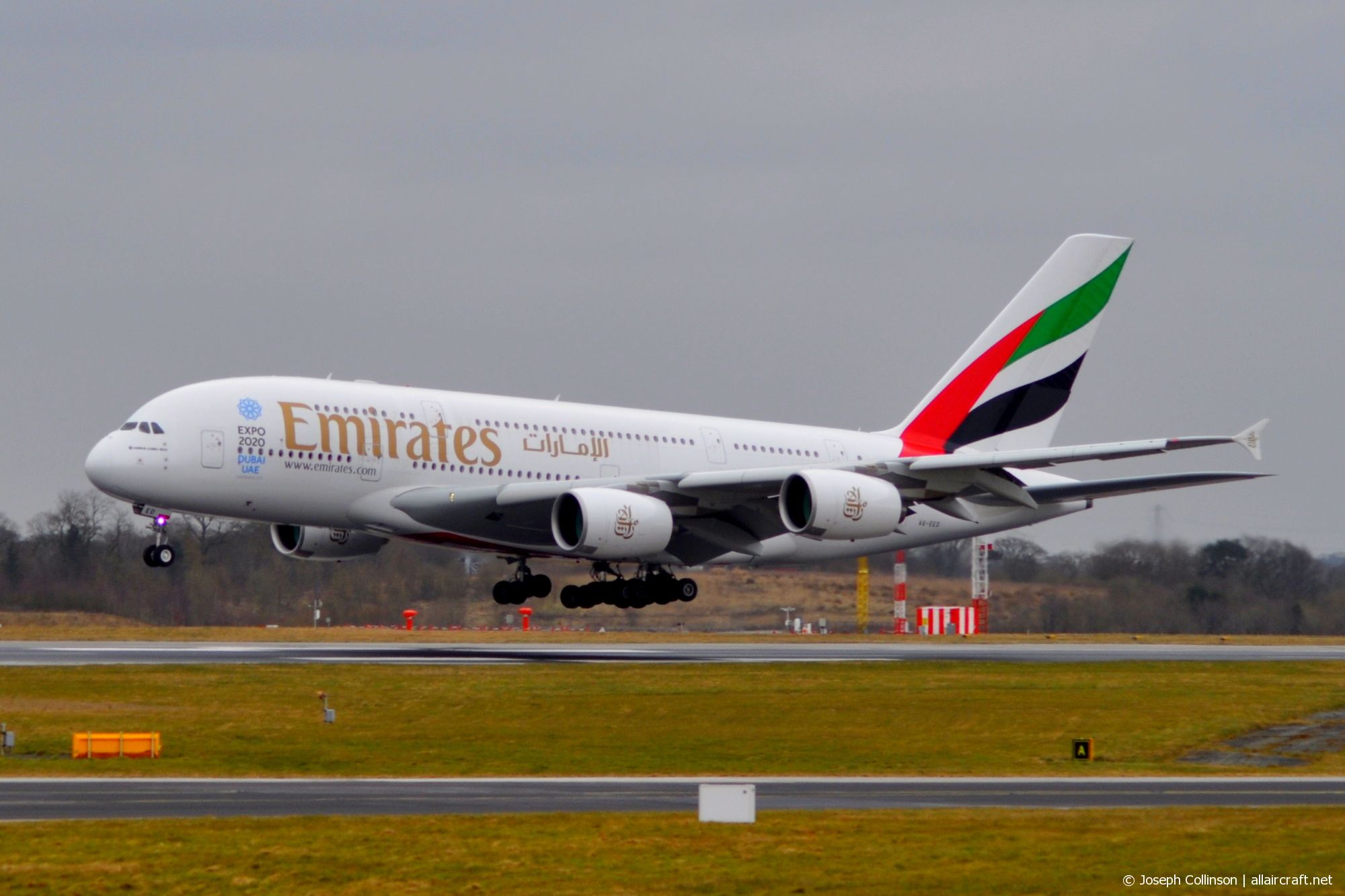 A6-EED (111) 2012 Airbus A380-861