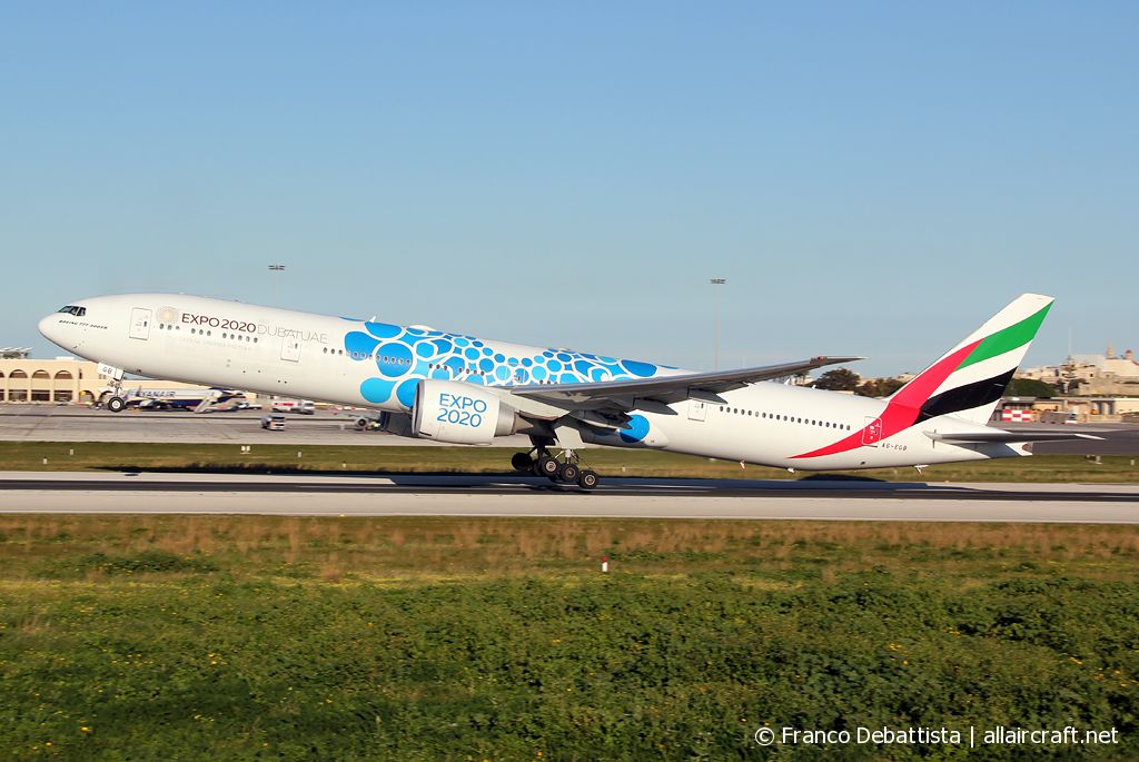 A6-EGB (38985) 2011 Boeing 777-31H(ER)