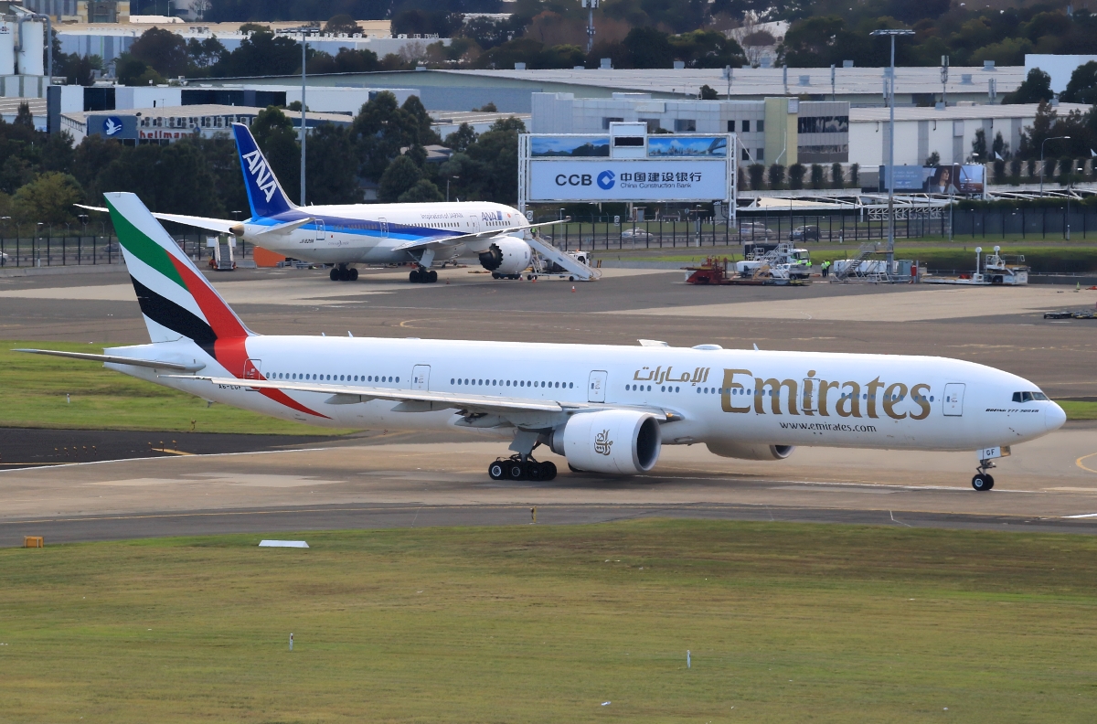 A6-EGF (38987) 2011 Boeing 777-31H(ER)
