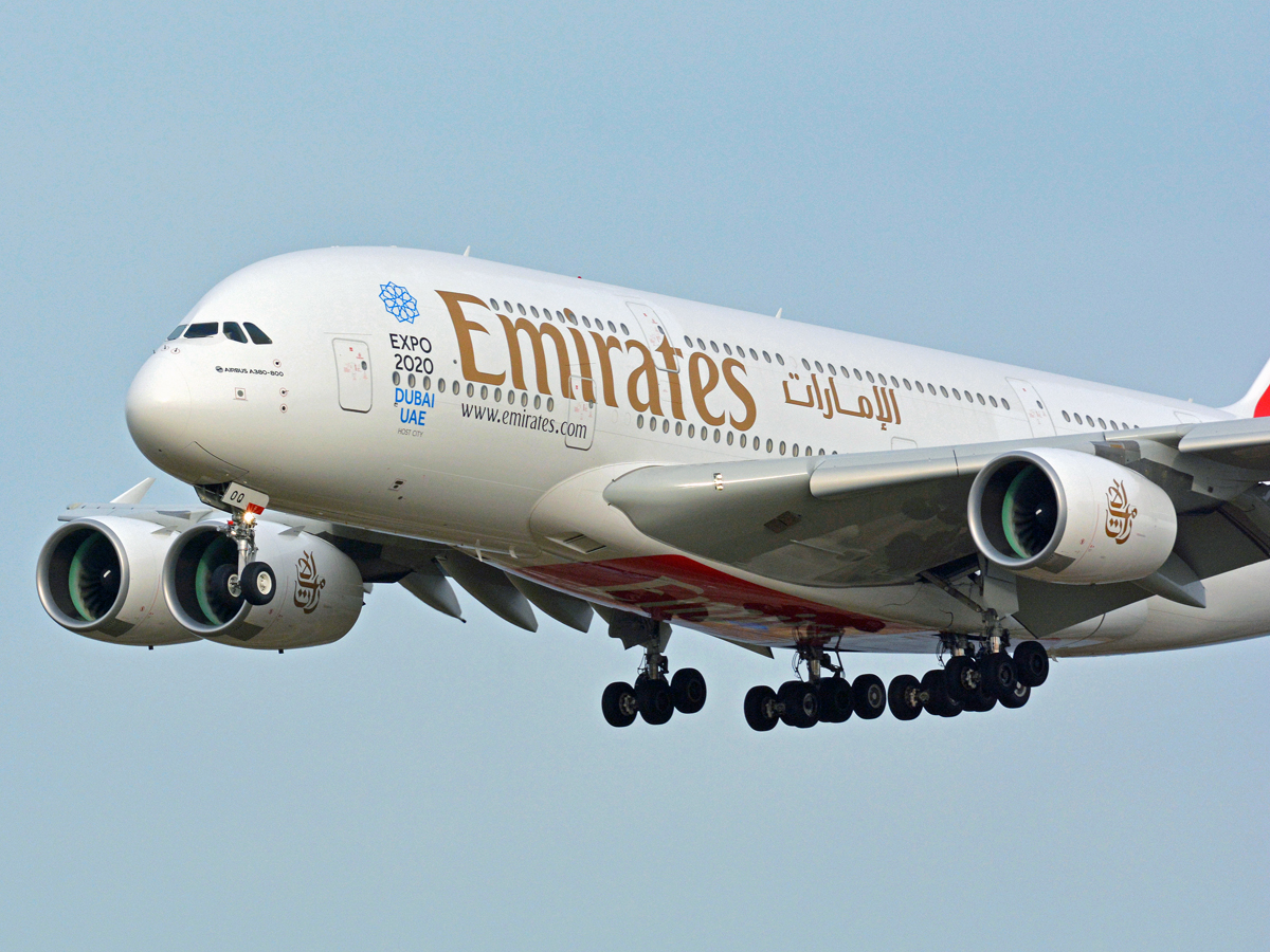 A6-EOQ (201) 2015 Airbus A380-861