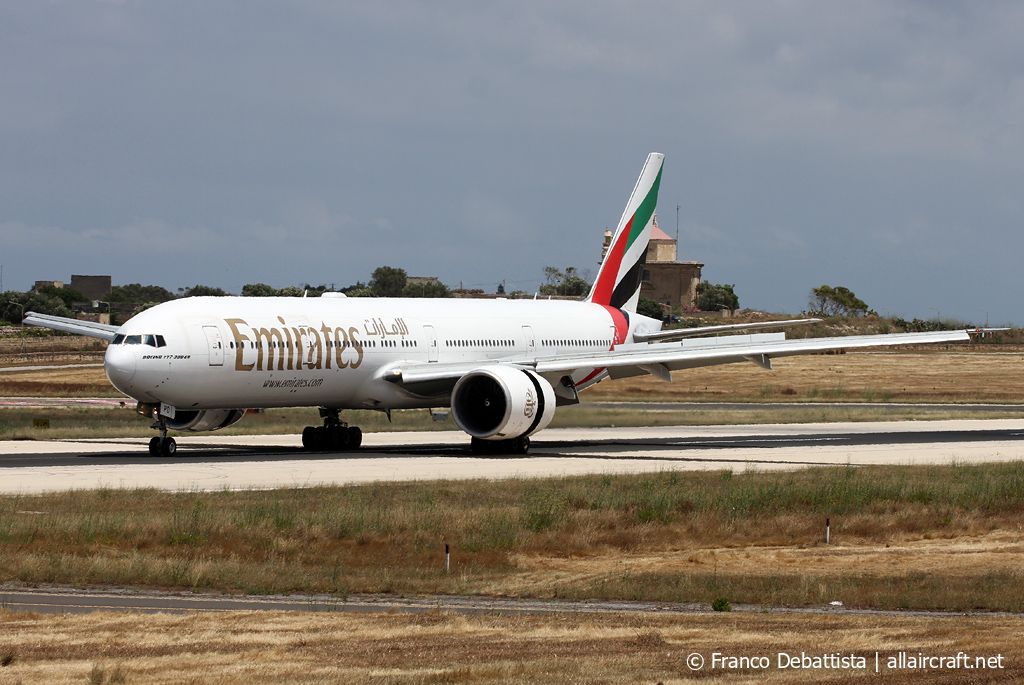 A6-EPD (42323) 2015 Boeing 777-31HER
