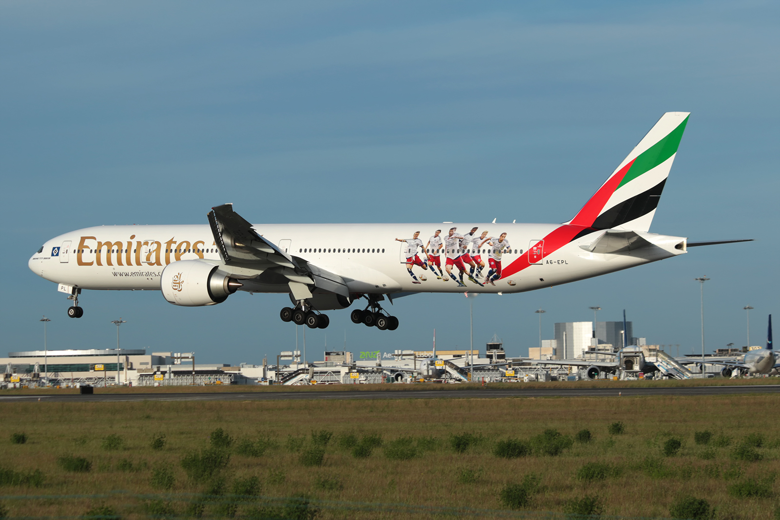 A6-EPL (42331) 2016 Boeing 777-31H ER