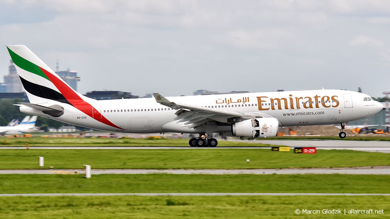 A6-EAQ (518) 2003 Airbus A330-243