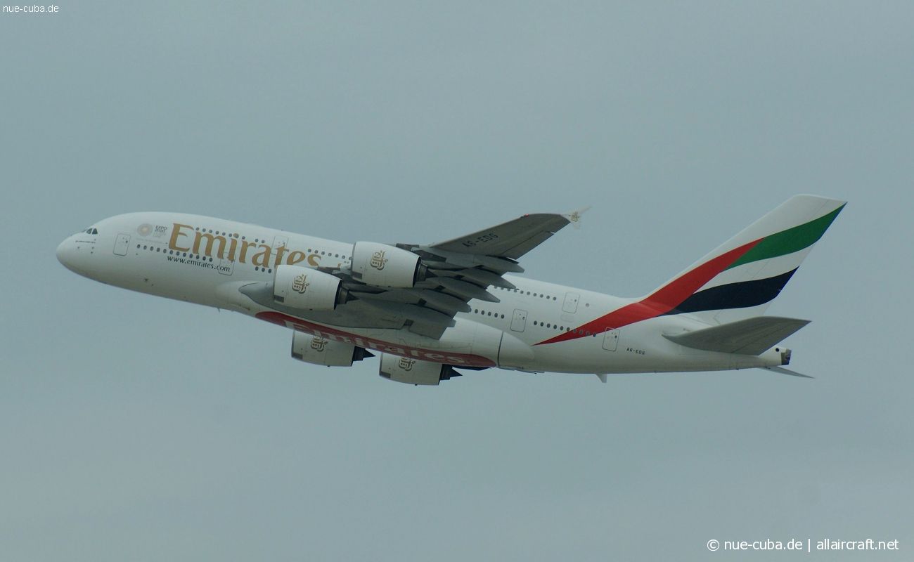 A6-EDG (023) 2009 Airbus A380-861