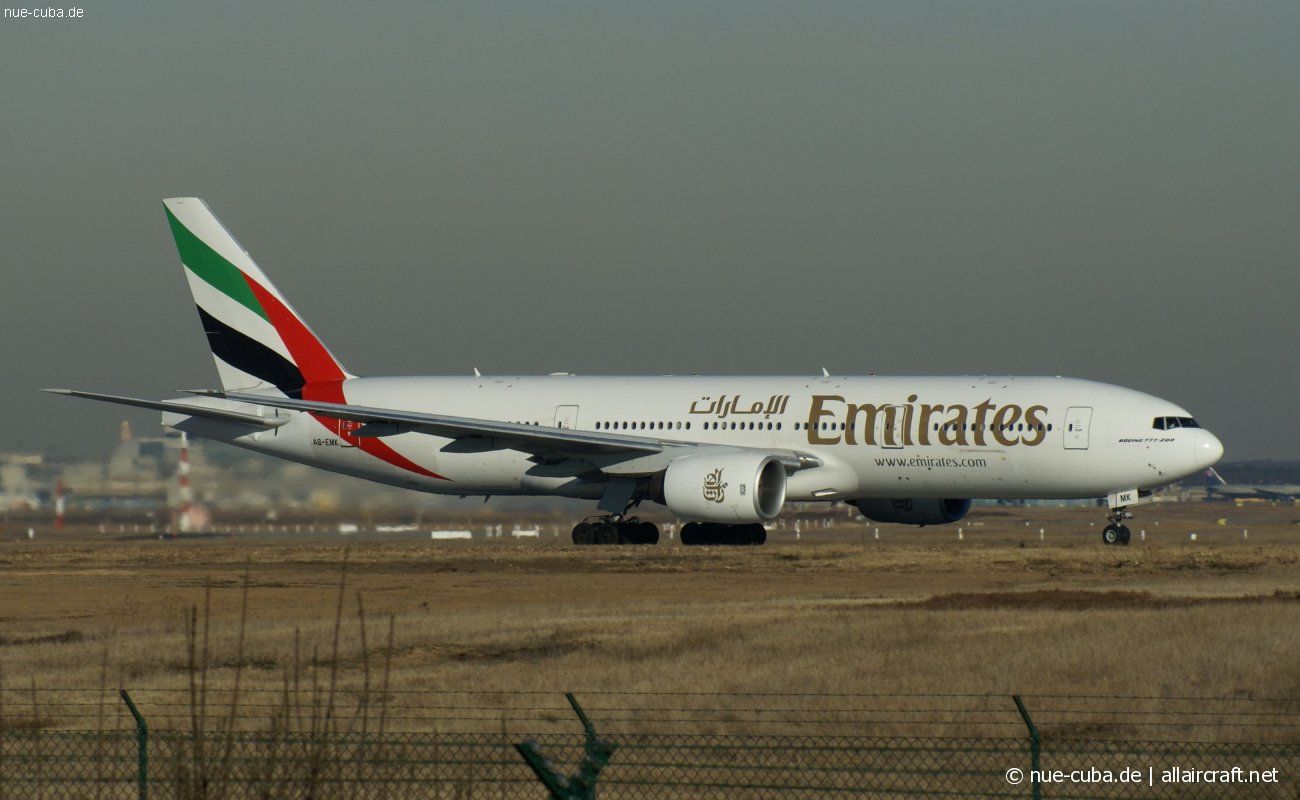 A6-EMK (29324) 1998 Boeing 777-21H(ER)