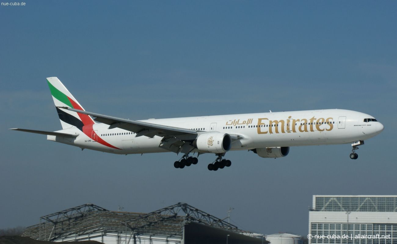 A6-EMR (29396) 2002 Boeing 777-31H