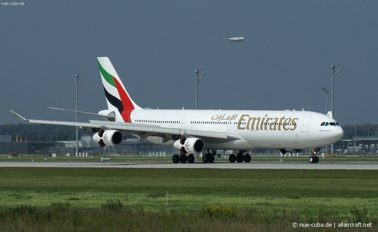 A6-ERQ (190) 1997 Airbus A340-313