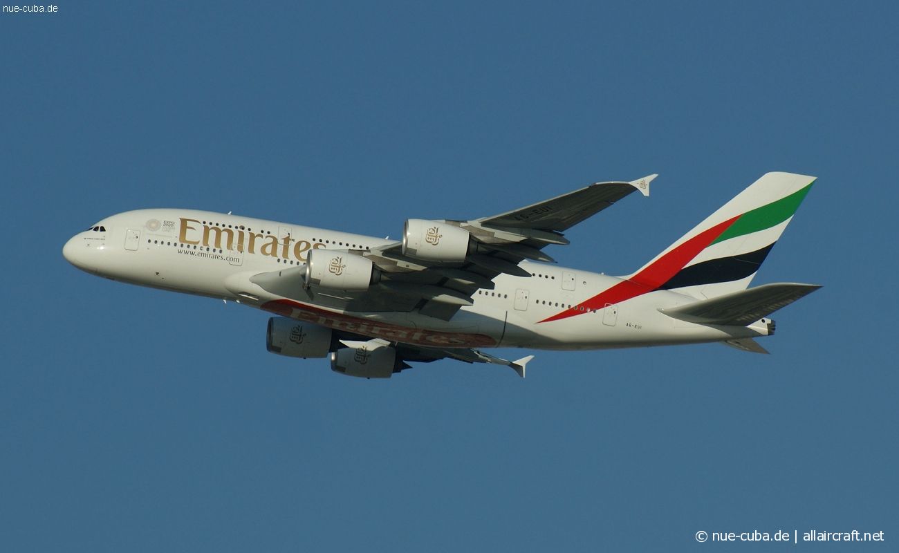 A6-EUI (221) 2016 Airbus A380-861