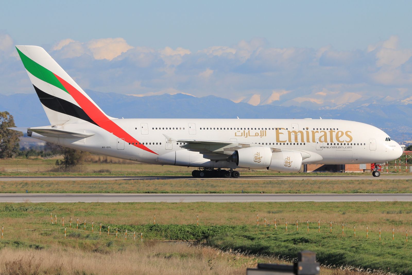 A6-EDL (046) 2010 Airbus A380-861