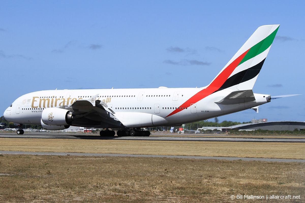 A6-EUH (220) 2016 Airbus A380-861