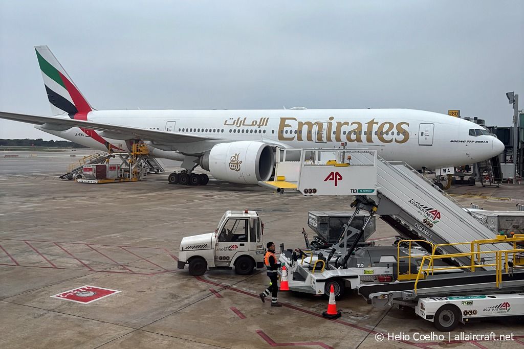A6-EWA (35572) 2007 Boeing 777-21HLR