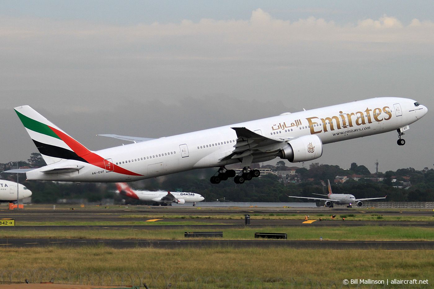 A6-EGF (38987) 2011 Boeing 777-31H(ER)