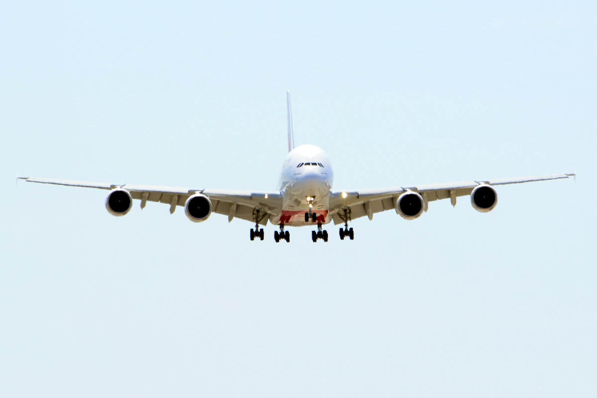 A6-EDY (106) 2012 Airbus A380-861