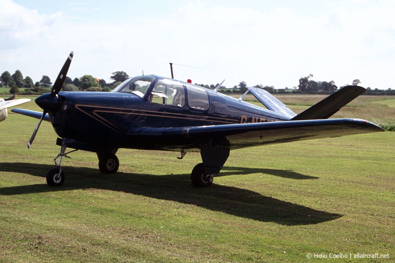 G-NEWT (D-1168) 1947 Beechcraft 35 Bonanza