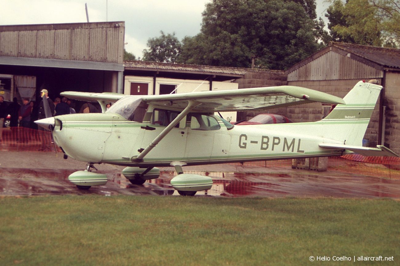 G-BPML (172-67102) 1976 Cessna 172M