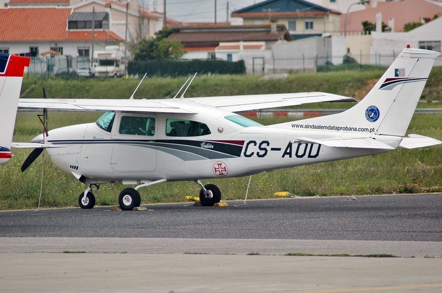 CS-AOD (21059722) Cessna 210L Centurion