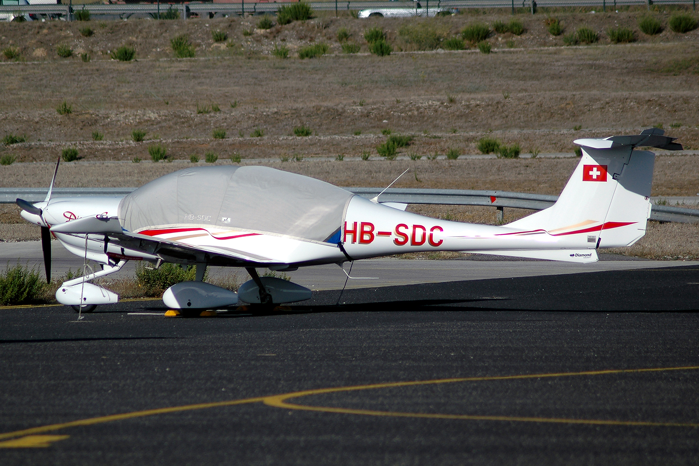 HB-SDC (40047) 2001 Diamond DA40-180 Diamond Star