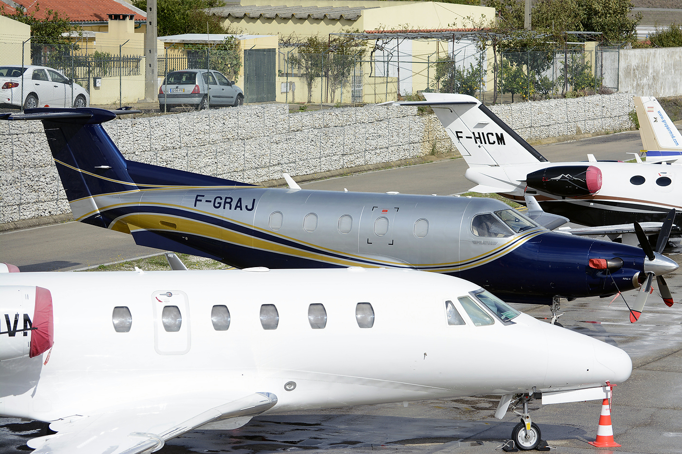 F-GRAJ (406) 2001 Pilatus PC-12 45