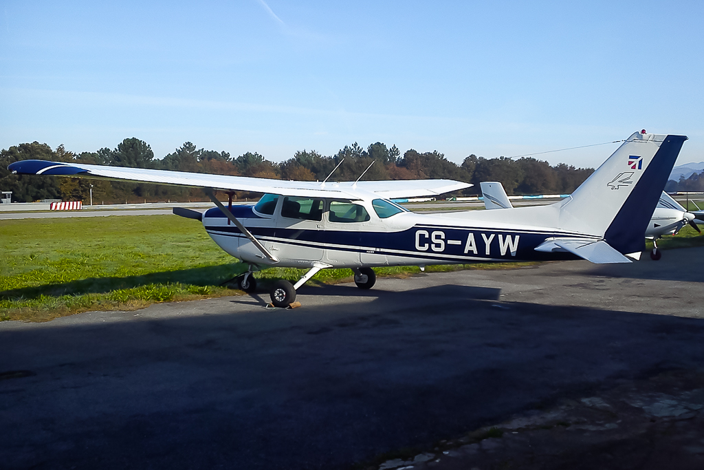 CS-AYW, (cn 172-3060), Cessna R172K