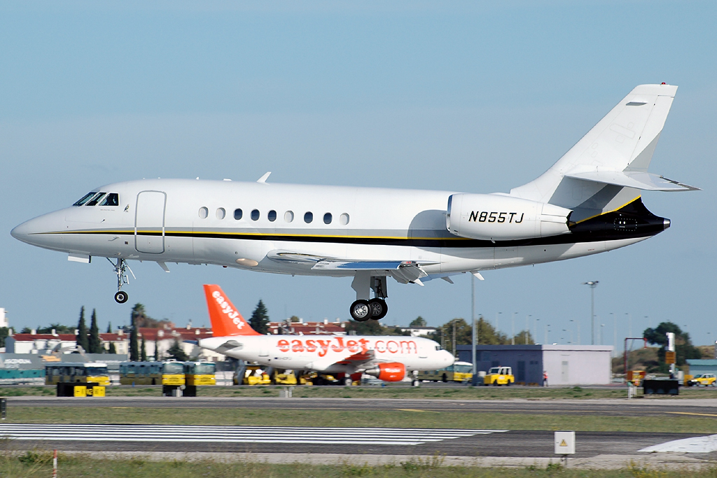 N855TJ (19) 2003 Dassault Falcon 2000