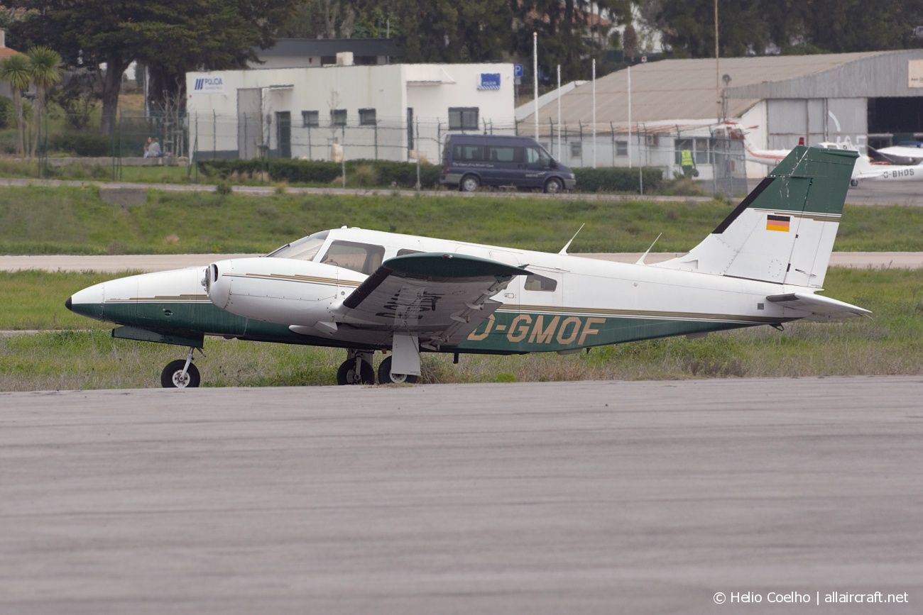 D-GMOF (34-7870301) Piper PA-34-220T Seneca V
