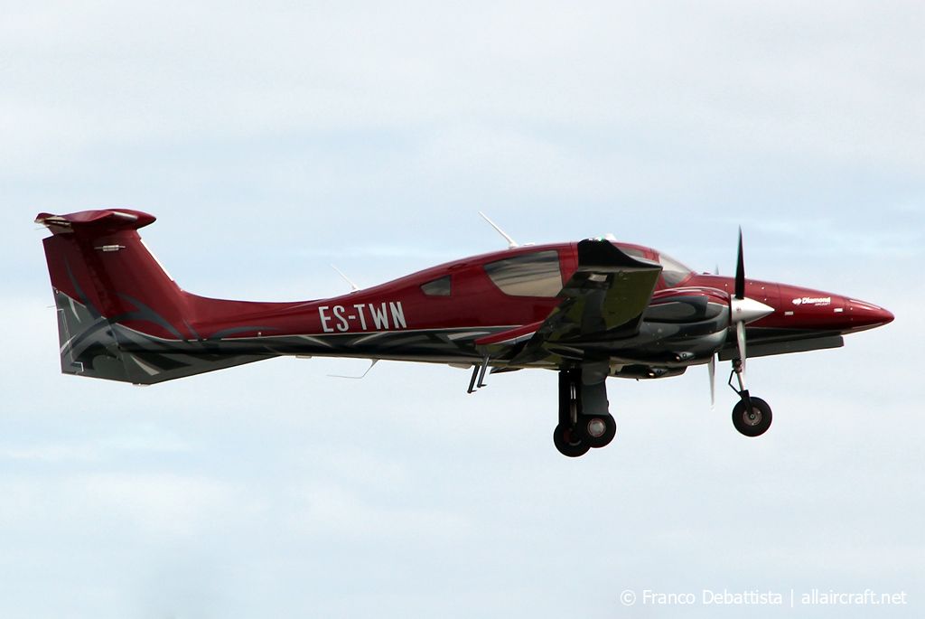 ES-TWN (62.155) Diamond DA-62